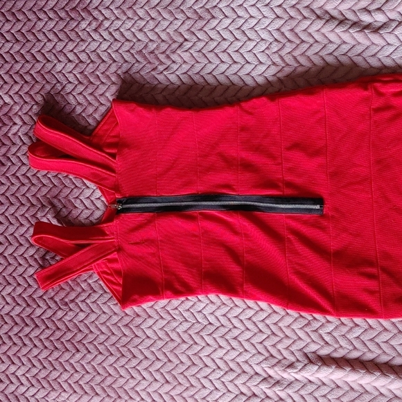 Red Cocktail dress - Picture 3 of 4